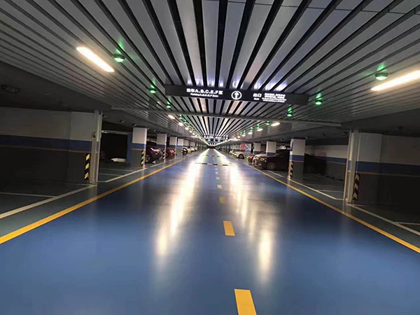 停車場地坪漆