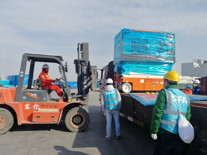 剪叉式高空作業(yè)平臺 剪叉式高空作業(yè)平臺